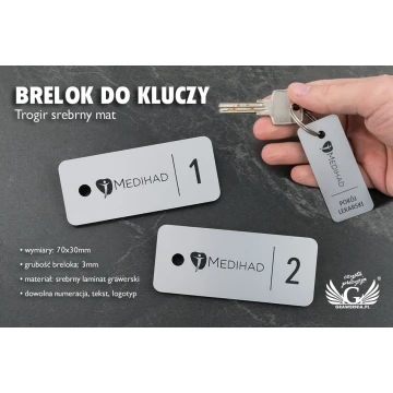 Breloczki do kluczy - TROGIR srebrny mat - 70x30mm