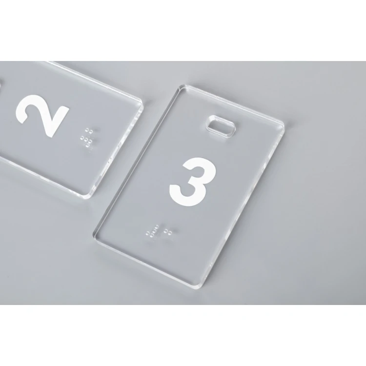 Brelok akrylowy - MAŁGOSIA z alfabetem Braille'a - BA029