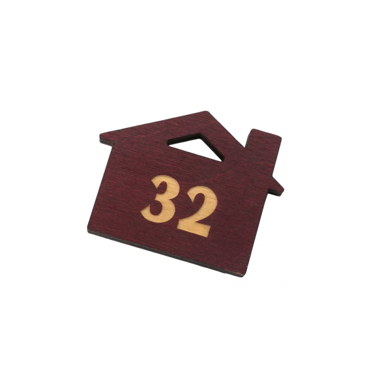 Brelok drewniany Domek z Kominem 3 kolor ciemna wiśnia wym. 55x43mm - BD047