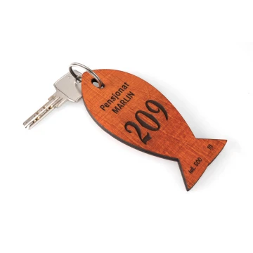 Brelok drewniany Fish 1 - kolor oranż wym. 110x48mm - BD043