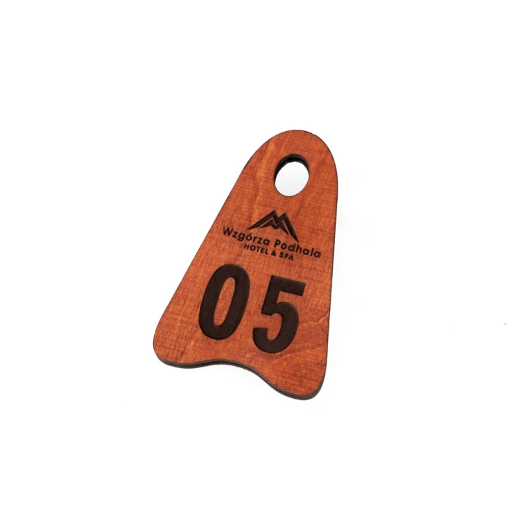 Brelok drewniany Ikar 1 kolor oranż wym. 80x50mm - BD037