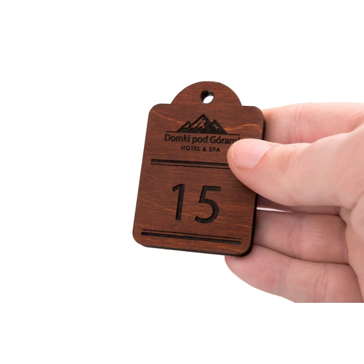 Brelok drewniany Mini retro 4 - kolor jasny orzech - wym. 65x45mm - BD076