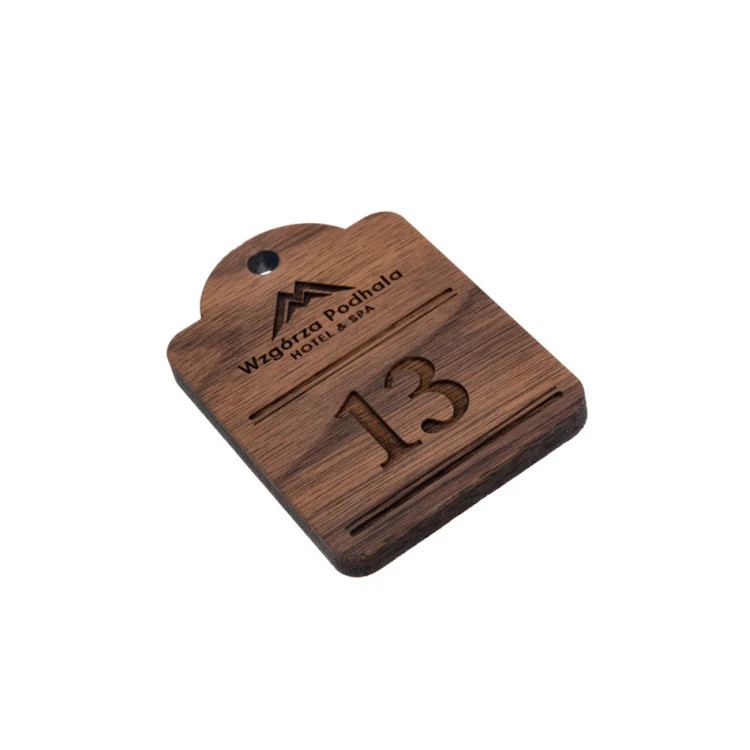 Brelok drewniany Mini retro 8 - lite drewno orzech - wym. 65x45mm - BD091