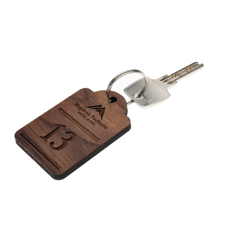 Brelok drewniany Mini retro 8 - lite drewno orzech - wym. 65x45mm - BD091