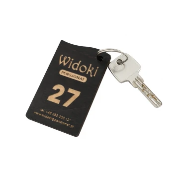 Brelok drewniany Simona 5 - kolor Wenge wym. 50x80mm - BD033