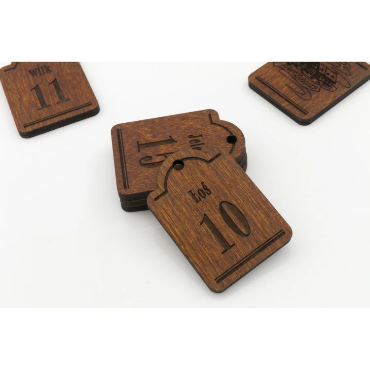 Brelok drewniany Mini retro 4 - kolor jasny orzech - wym. 65x45mm - BD076