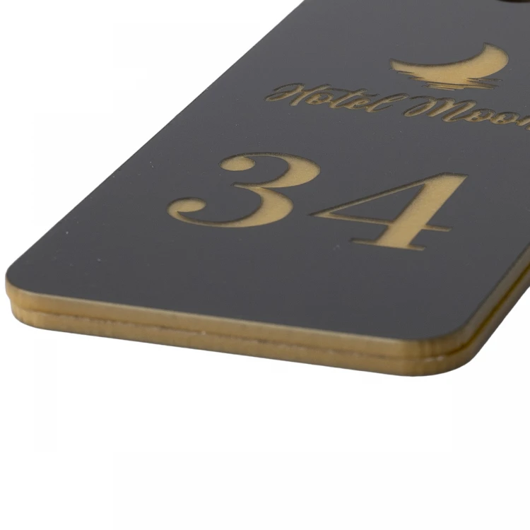 Brelok z laminatu grawerskiego - BLACK & GOLD TOMBREL
