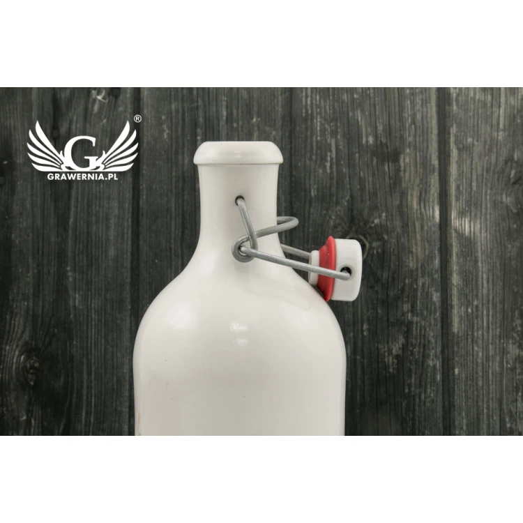 Butelka z kamionki z dowolnym grawerem - pojemność: 0,5l - BUT006