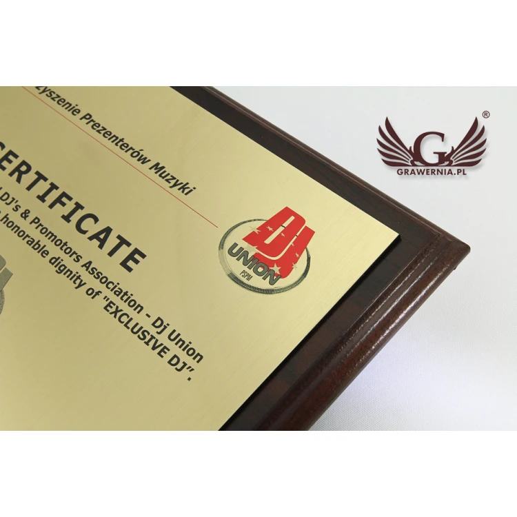 Certyfikat dla DJ-a MD154  wym. 25,5x20cm - kolorowy druk UV - DUV024