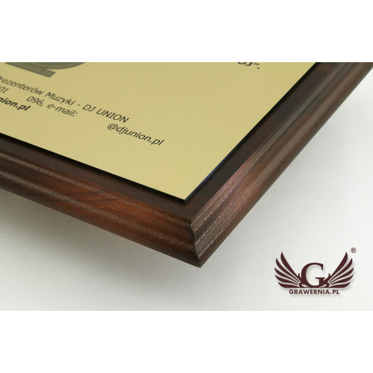 Certyfikat dla DJ-a MD154  wym. 25,5x20cm - kolorowy druk UV - DUV024