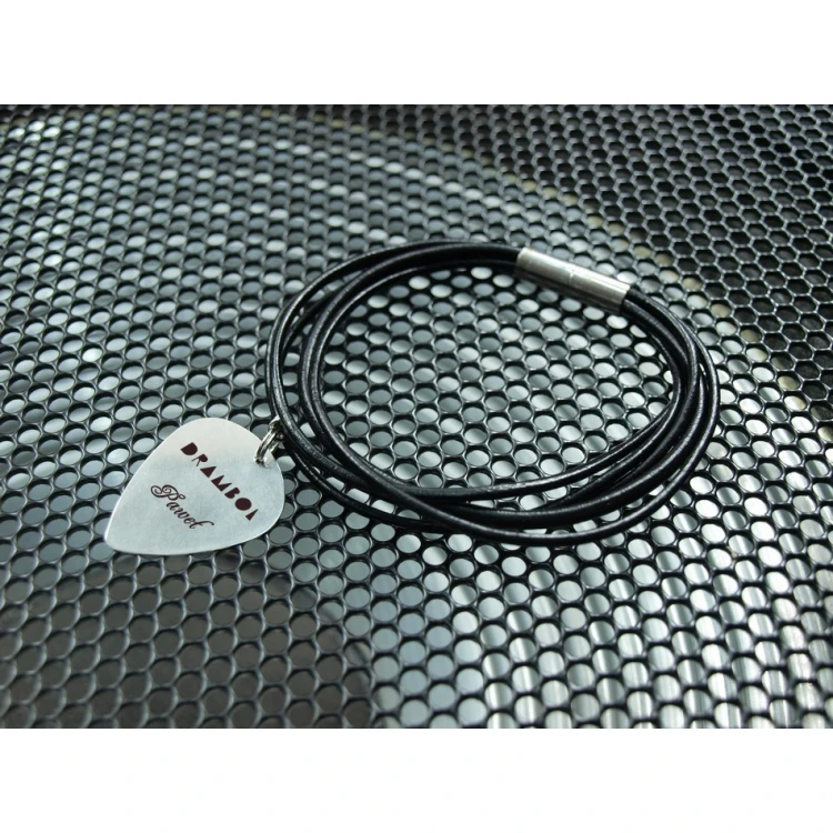 Charms bransoletka z kostką gitarową - super prezent dla gitarzysty i gitarzystki