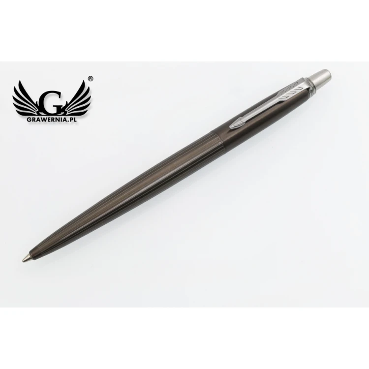 Długopis PARKER JOTTER PREMIUM Carlisle Brown Pinstripe CT - PAR143-D-JOT