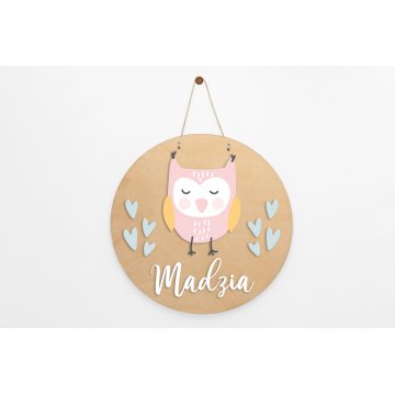 Drewniana tabliczka z imieniem dziecka - Sowa - średnica 290mm - NAP047