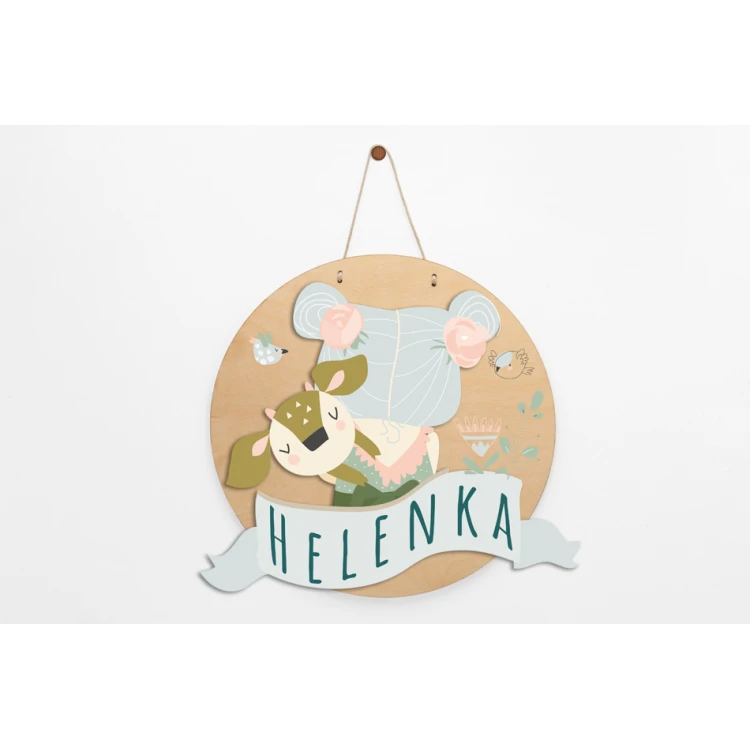 Drewniana tabliczka z imieniem dziecka - Sarenka - średnica 290mm - NAP048