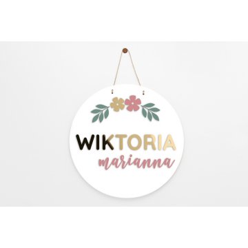 Drewniana tabliczka z imieniem dziecka - średnica 290mm - NAP068