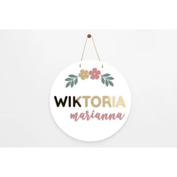 Drewniana tabliczka z imieniem dziecka - średnica 290mm - NAP068