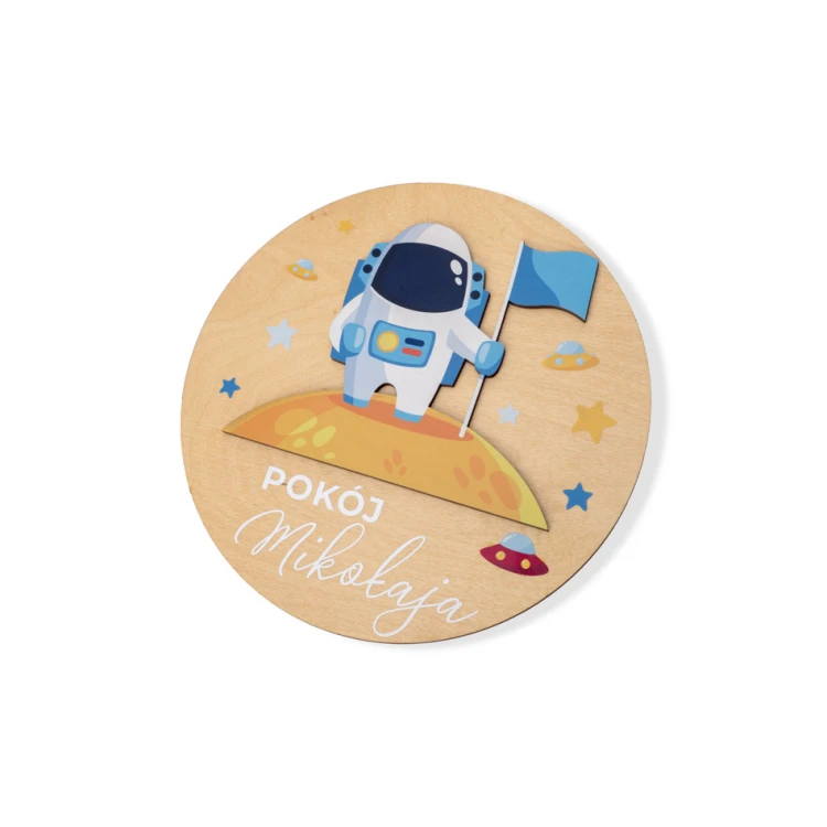 Drewniana tabliczka z imieniem dziecka - Astronauta - średnica 290mm - NAP036