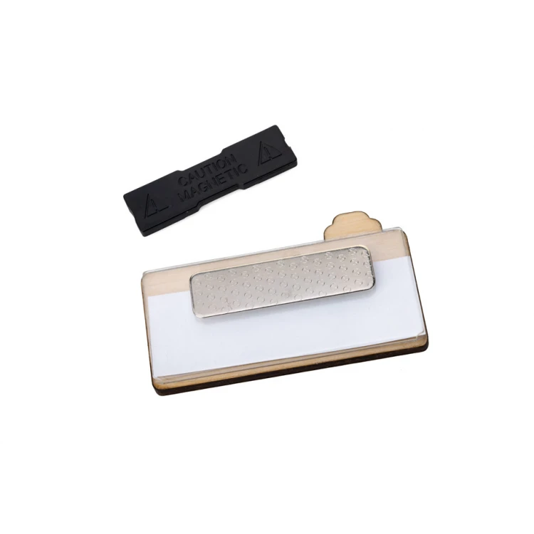 Drewniany identyfikator z okienkiem -  wym: 67x40mm - ID105 