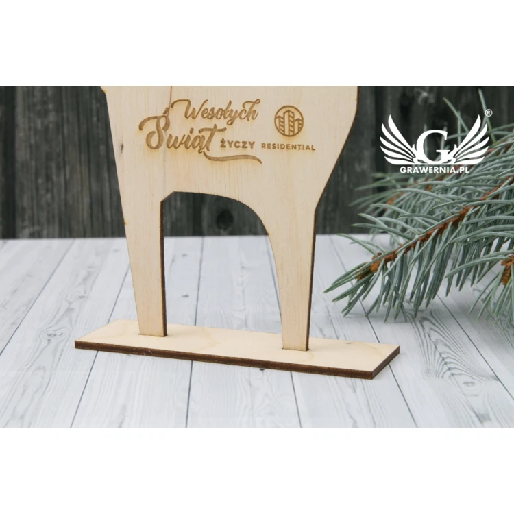 Drewniany renifer z dowolnym grawerem - wys. 18cm - DEK008