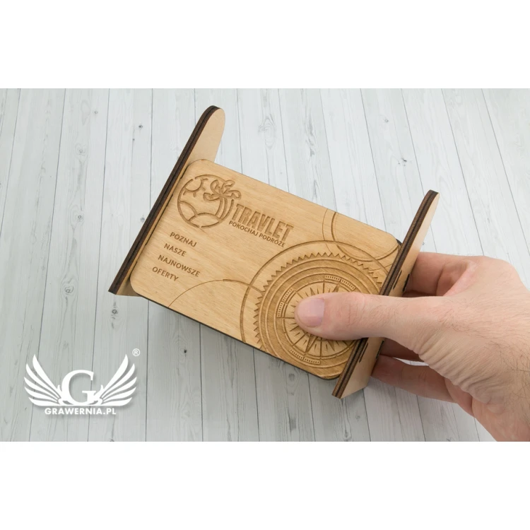 Drewniany stojak na materiały reklamowe - MEN015
