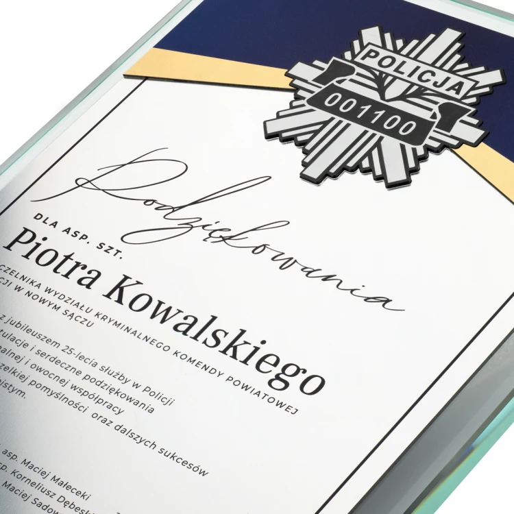 Dyplom szklany - 25 lecie służby w Policji - pionowy - druk UV i grawer - DUV089