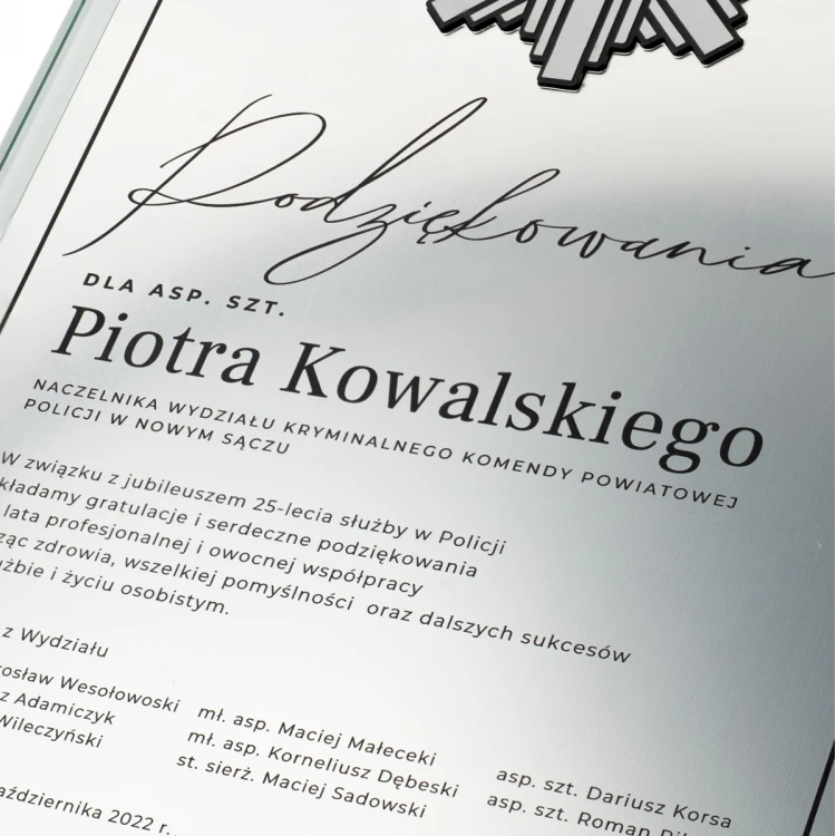 Dyplom szklany - 25 lecie służby w Policji - pionowy - druk UV i grawer - DUV089