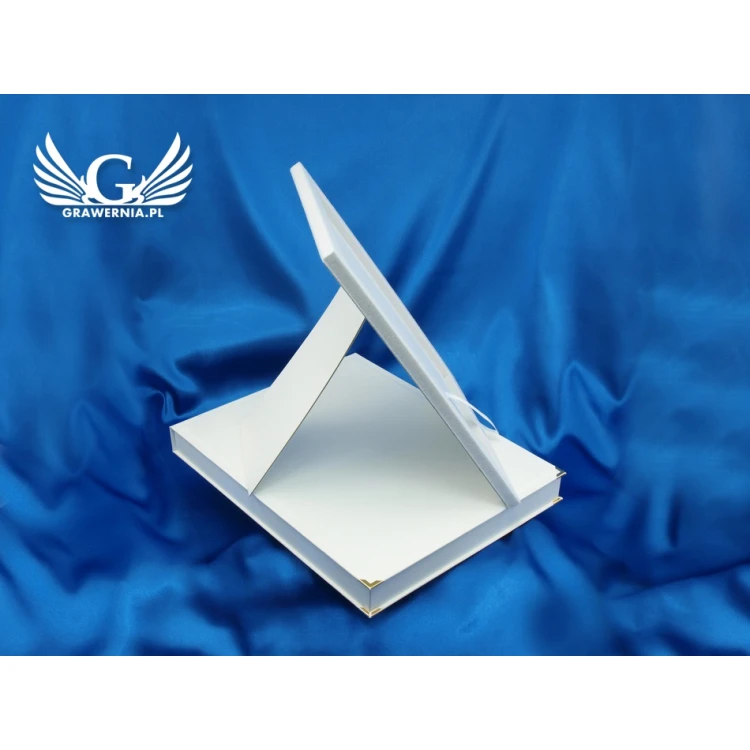 ETUI BIAŁE EXCLUSIVE do dyplomu 230x305mm