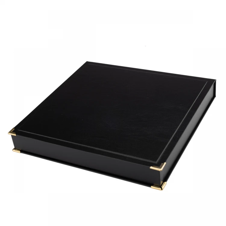 ETUI CZARNE KWADRATOWE do dyplomu 200x200mm