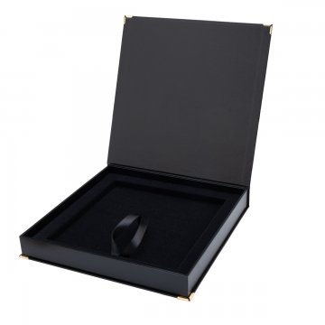 ETUI CZARNE KWADRATOWE do dyplomu 200x200mm