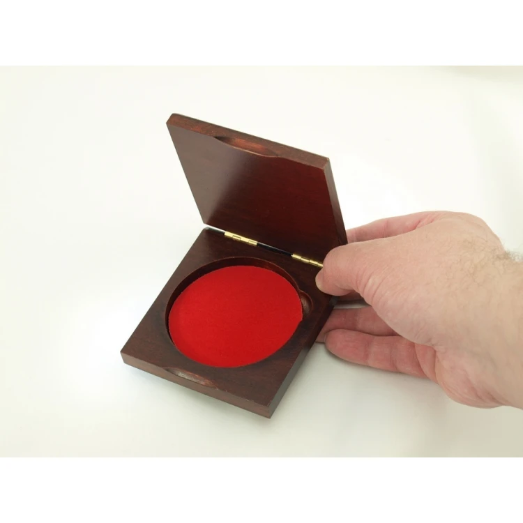 Kasetka etui drewniane z dwoma gniazdami na medal o średnicy 70mm - KAS05