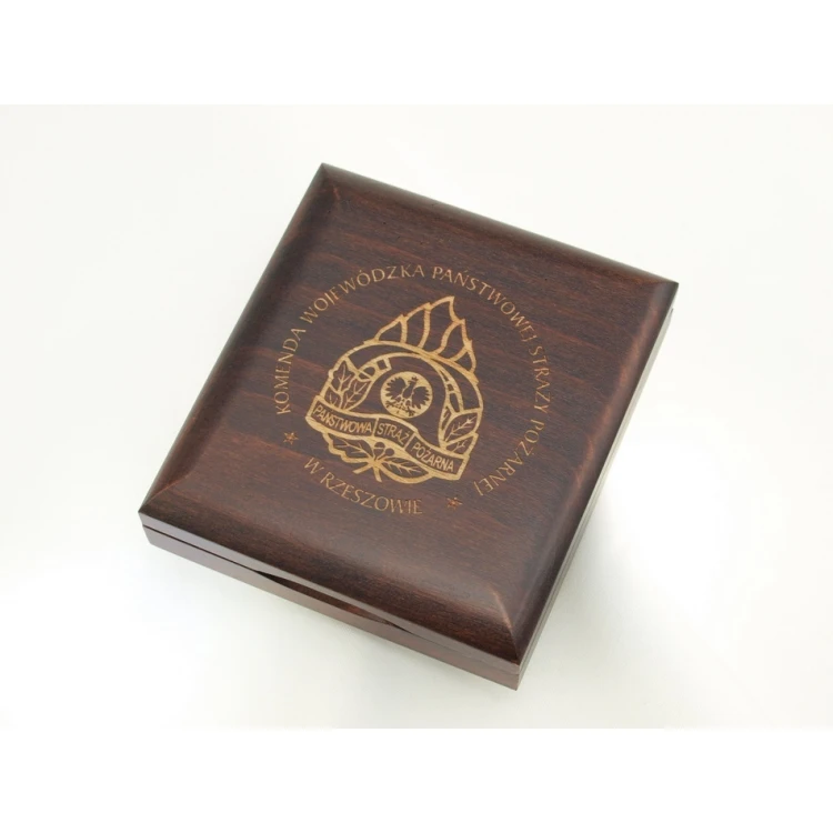 Kasetka etui drewniane z dwoma gniazdami na medal o średnicy 70mm - KAS05