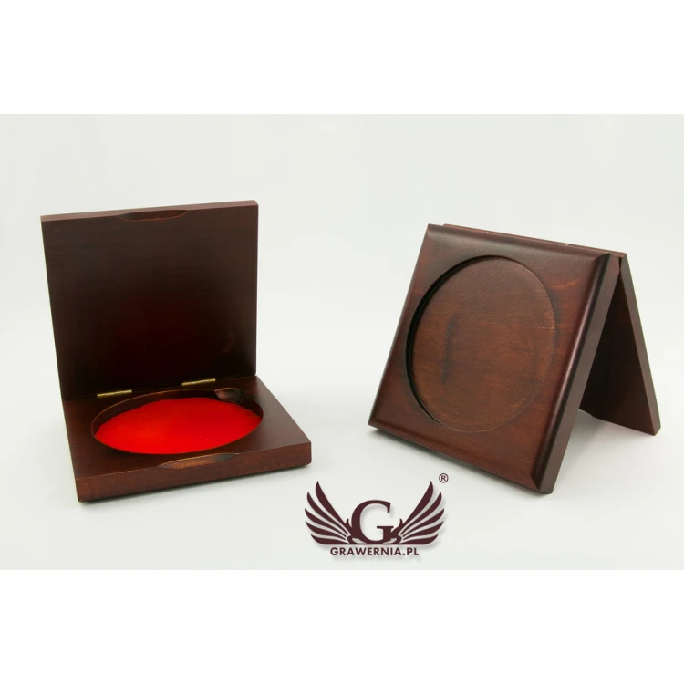 Kasetka etui drewniane z dwoma gniazdami na medal o średnicy 90mm - KAS07