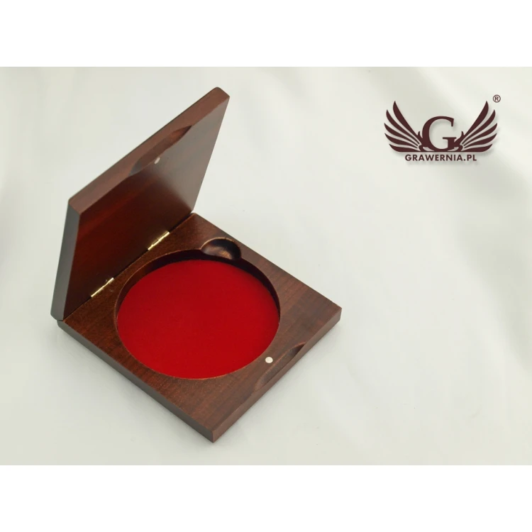 Kasetka etui drewniane z pojedynczym gniazdem na medal o średnicy 80mm