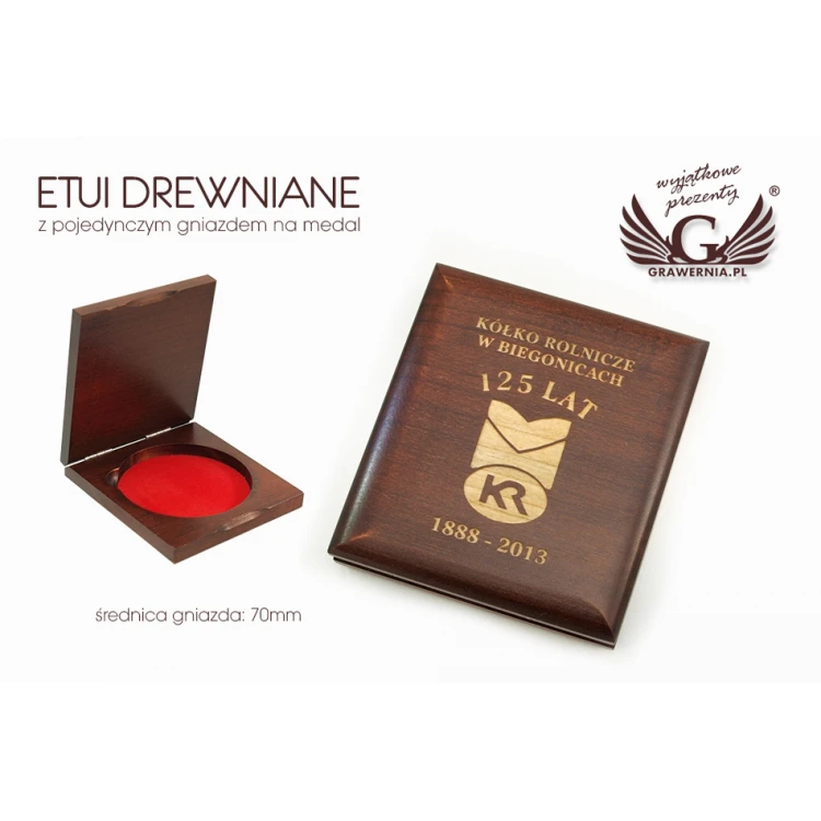 Kasetka etui drewniane z pojedynczym gniazdem na medal o średnicy 70mm - KAS06