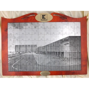 FOTO PUZZLE z dowolną fotografią w ramie drewnianej