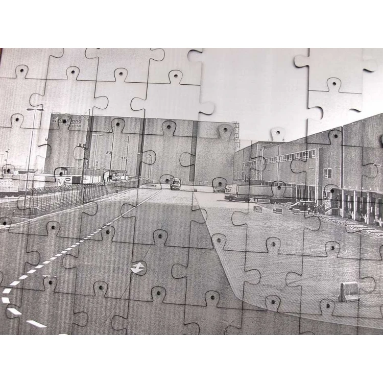 FOTO PUZZLE z dowolną fotografią w ramie drewnianej