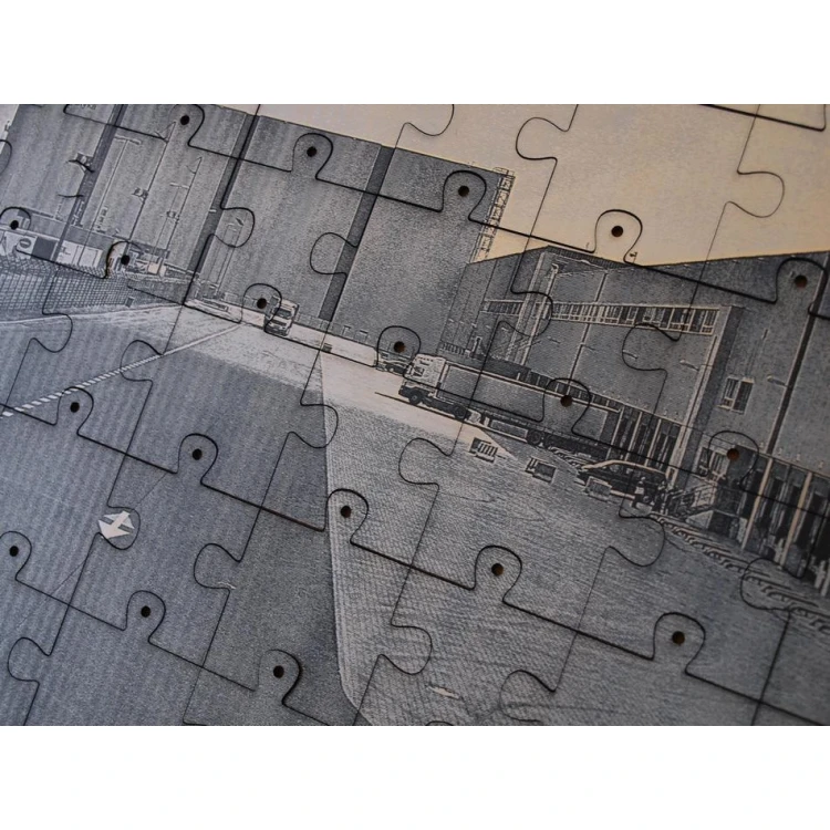 FOTO PUZZLE z dowolną fotografią w ramie drewnianej
