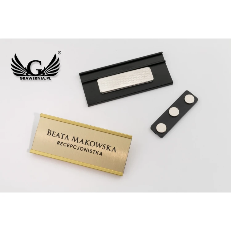 Identyfikator aluminiowy z wymienną grawerowaną tabliczką - 72x28mm - ID062