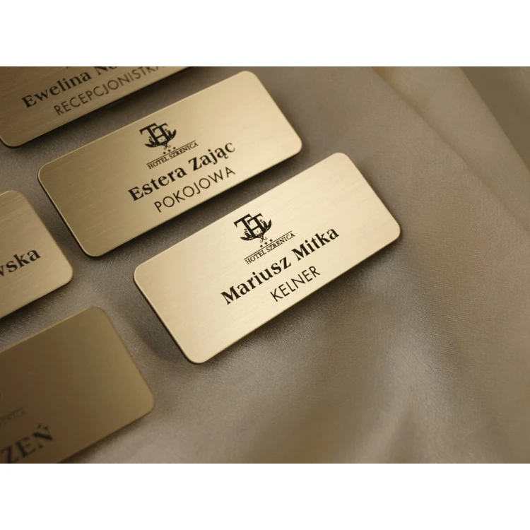 Identyfikator dla pracownika Złoty 75x30mm - ID006