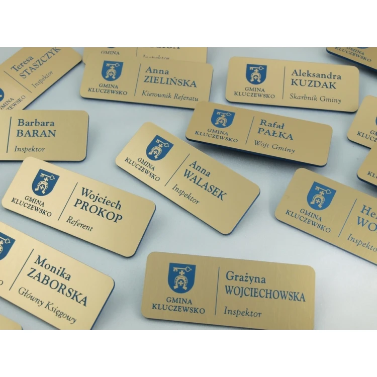 Identyfikator dla pracownika - Złoty z niebieskim grawerem - ID015