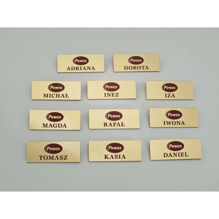 Identyfikator hotelowy - Złoty z czerwonym grawerem - 75x30mm - ID017