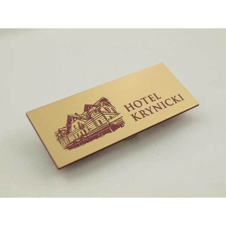 Identyfikator hotelowy - Złoty z czerwonym grawerem - 75x30mm - ID017