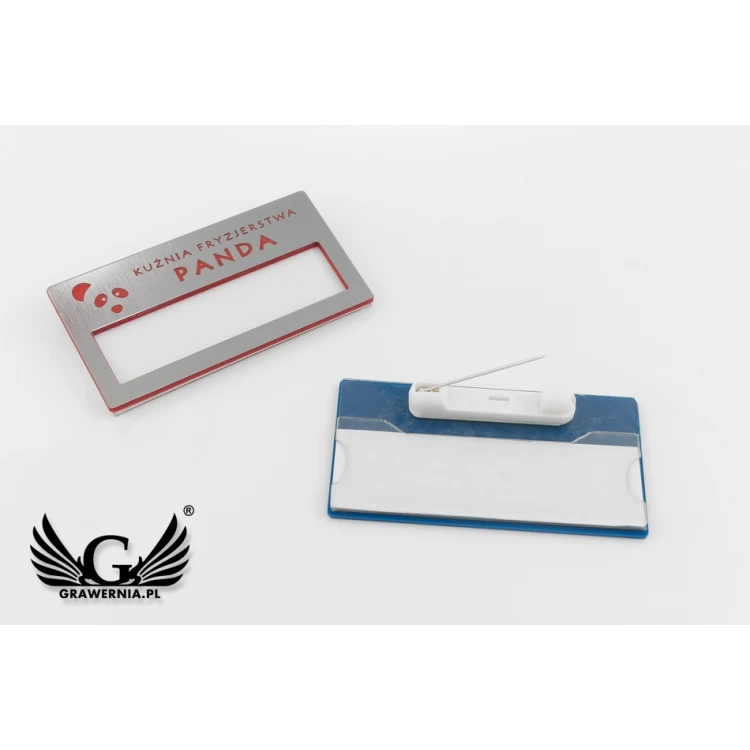 Identyfikator z okienkiem - srebrny z grawerem -  M - wym. 67x35mm - ID080