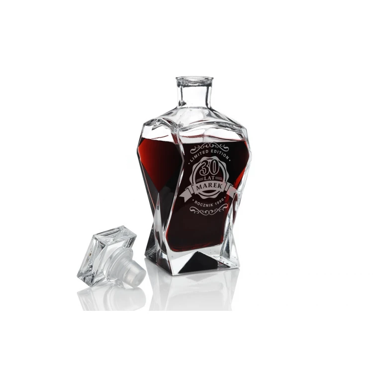 Karafka z grawerem do whisky, wina i nalewek - LOUIS - Prezent urodzinowy - KAR009