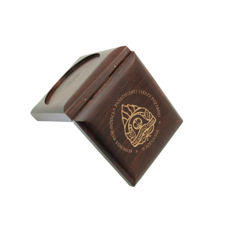 Kasetka etui drewniane z dwoma gniazdami na medal o średnicy 70mm - KAS05