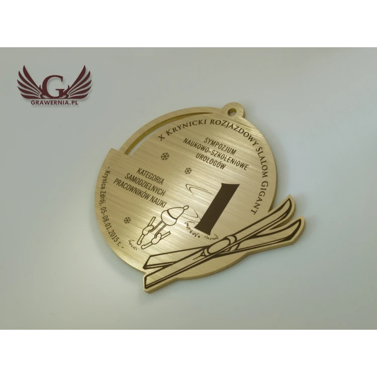 Medale metalowe w trzech kolorach (mosiądz, stal, miedź) - wymiary 93x88mm - MGR091