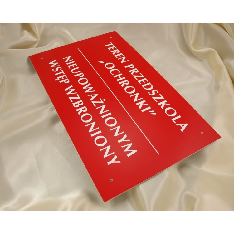Szyld TEREN PRZEDSZKOLA NIEUPOWAŻNIONYM WSTĘP WZBRONIONY - SZ016 - wym. 500x300mm