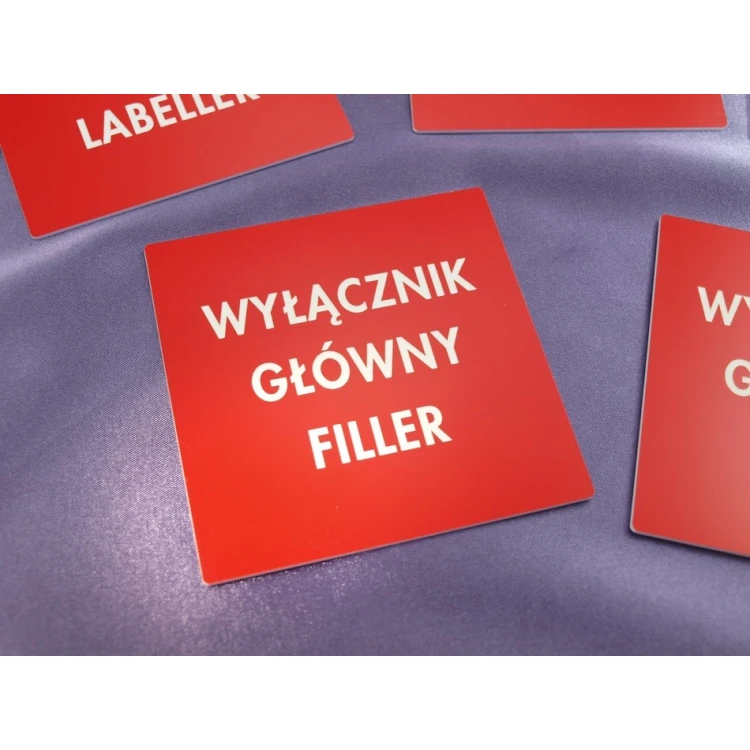 Tabliczki czerwone do oznakowań urządzeń  - wymiar: 100x100mm