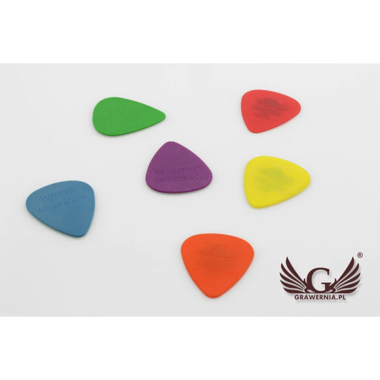 Kostki do gry na gitarze z własnym logo - plastikowe - zestaw: 6 sztuk - KG11