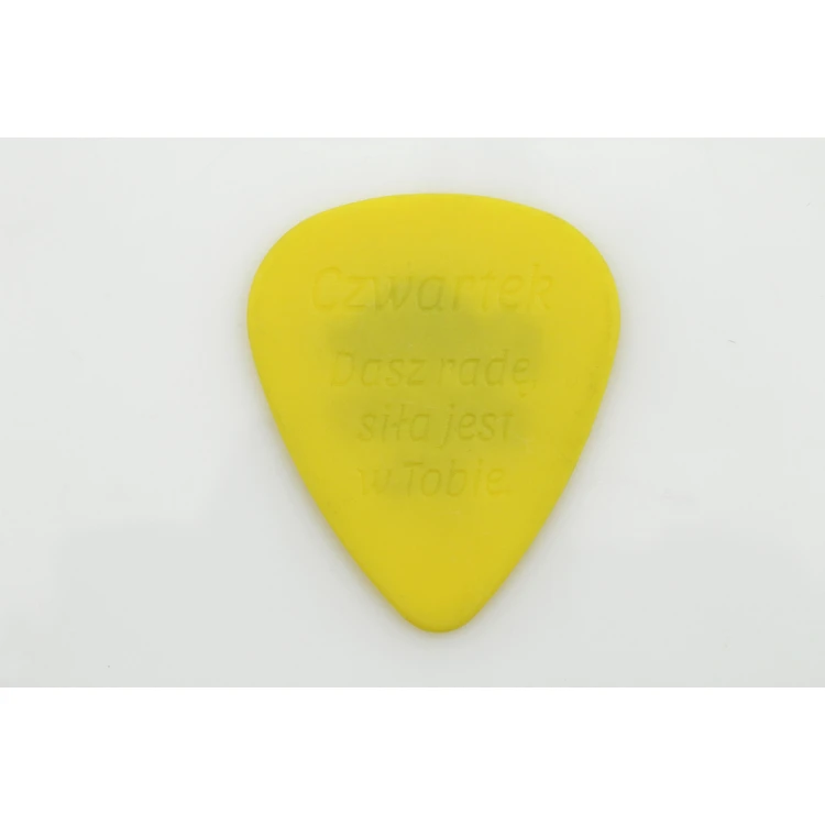 Kostki do gry na gitarze z własnym logo - plastikowe - zestaw: 6 sztuk - KG11